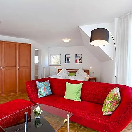 Hotel Hagnauer Seeperle 3*