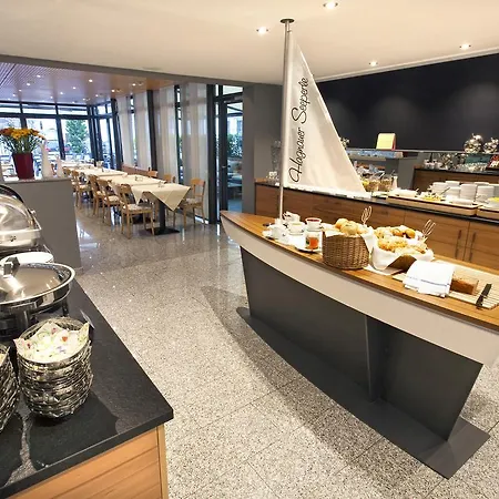 Hagnauer Seeperle ホテル 3*