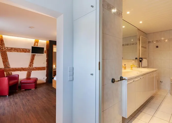 Hotel Hagnauer Seeperle 3*